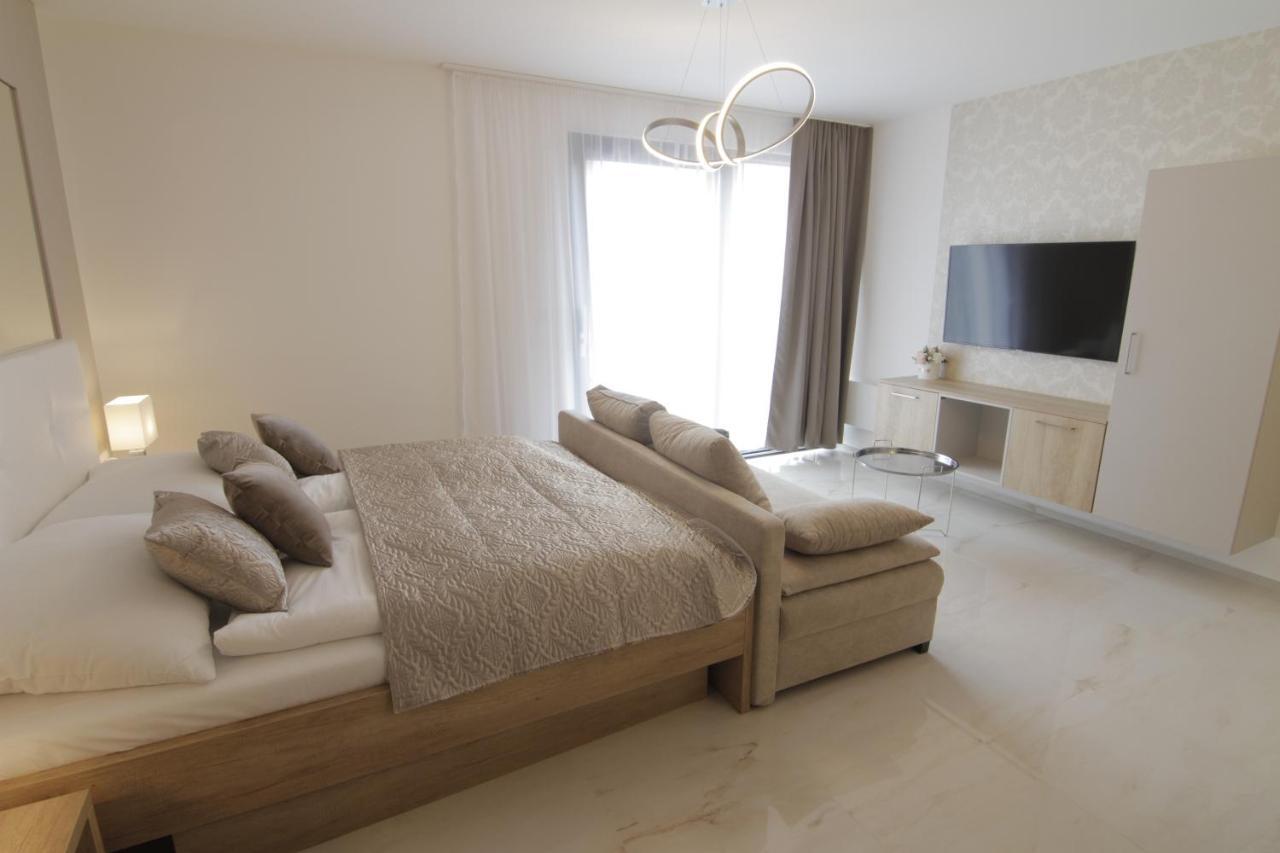 Apartmany Rose Микулов Экстерьер фото