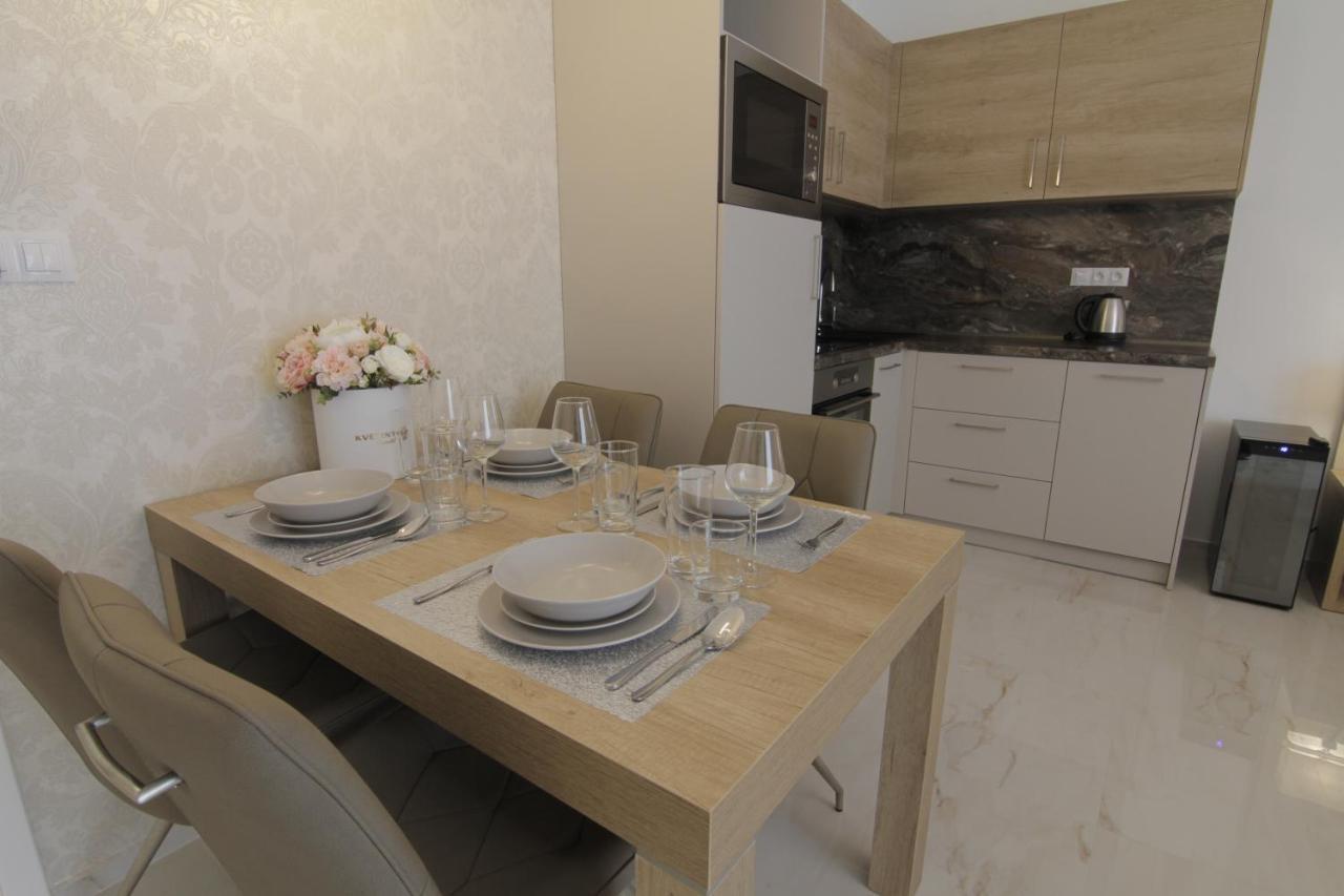 Apartmany Rose Микулов Экстерьер фото